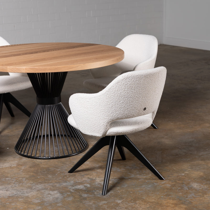 Oak Light White Circular Dining Table (Quick Ship)