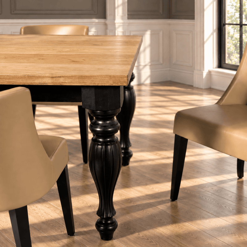 Oak Cylia Dining Table