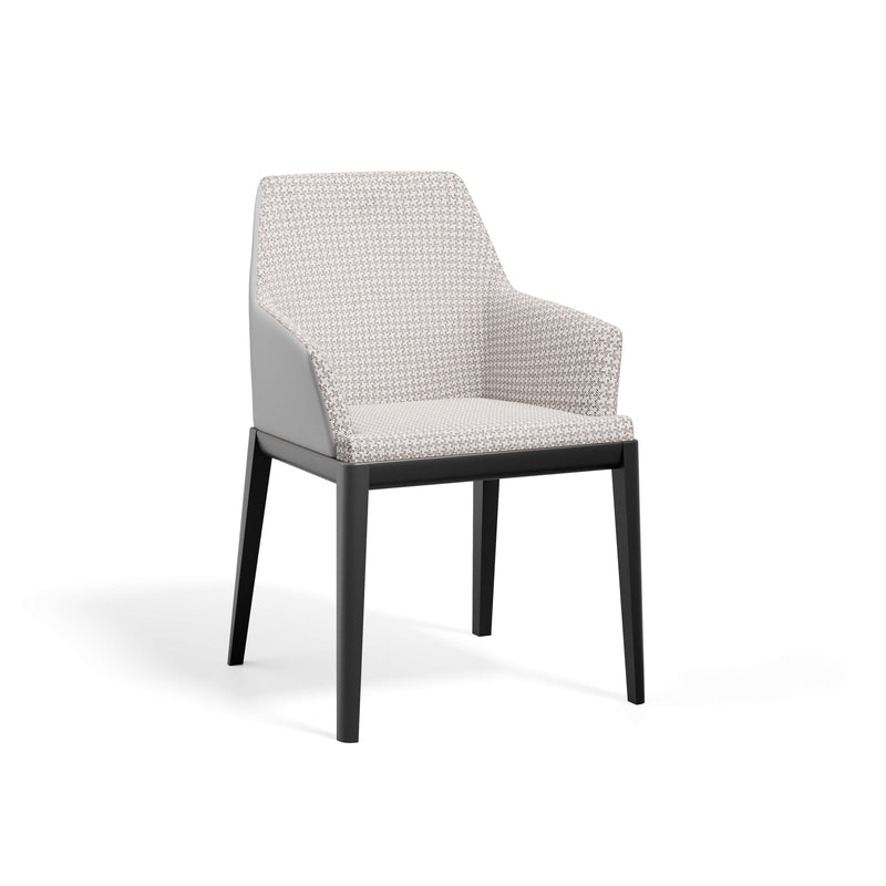 ERUS ARMCHAIR